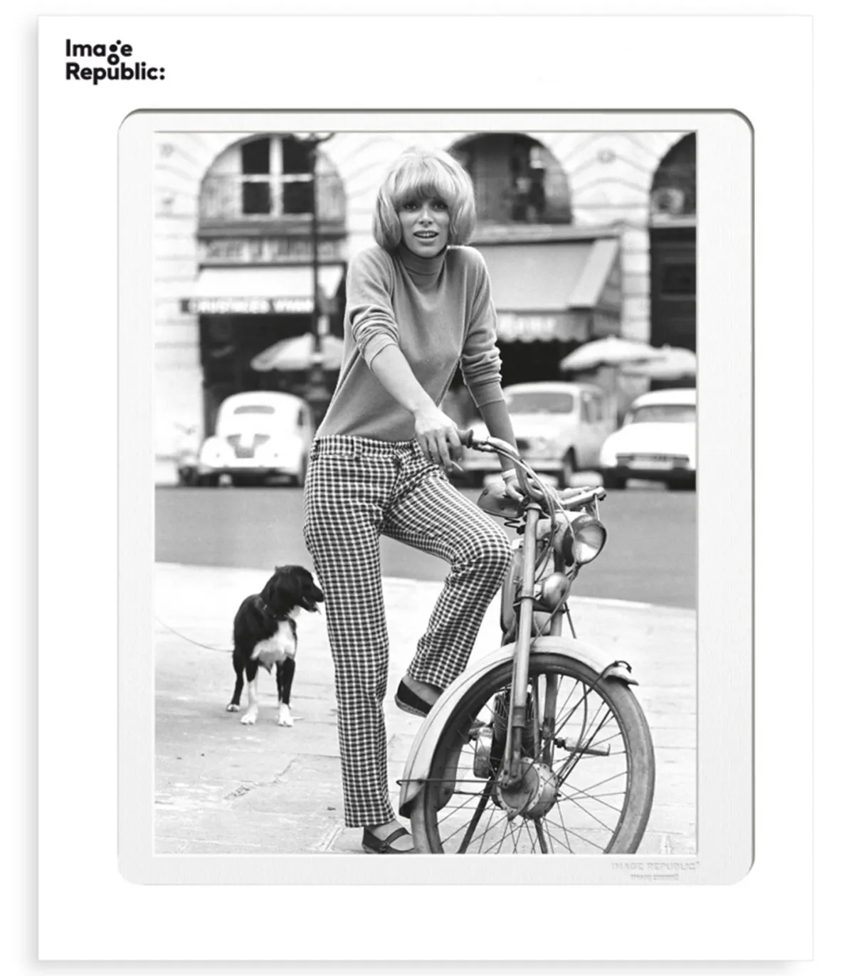 Image Republic Affiche Mireille Darc vélo 40 x 50 cm* Affiches & Tableaux