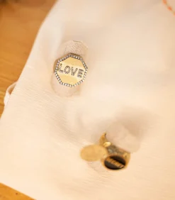 Feidt Paris Bague chevalière Love Or jaune Saphirs blancs*Femme Bagues