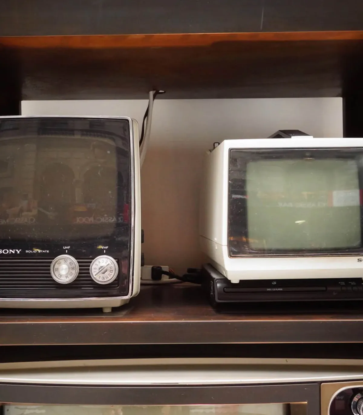 Lola James Harper Bougie #1 The TV Basement 190g* Bougies Parfumées