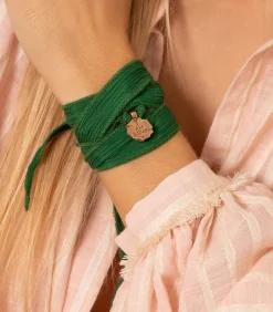 Catherine Michiels Bracelet en soie à nouer et charm I Am Love en bronze*Femme Bracelets|Bijoux