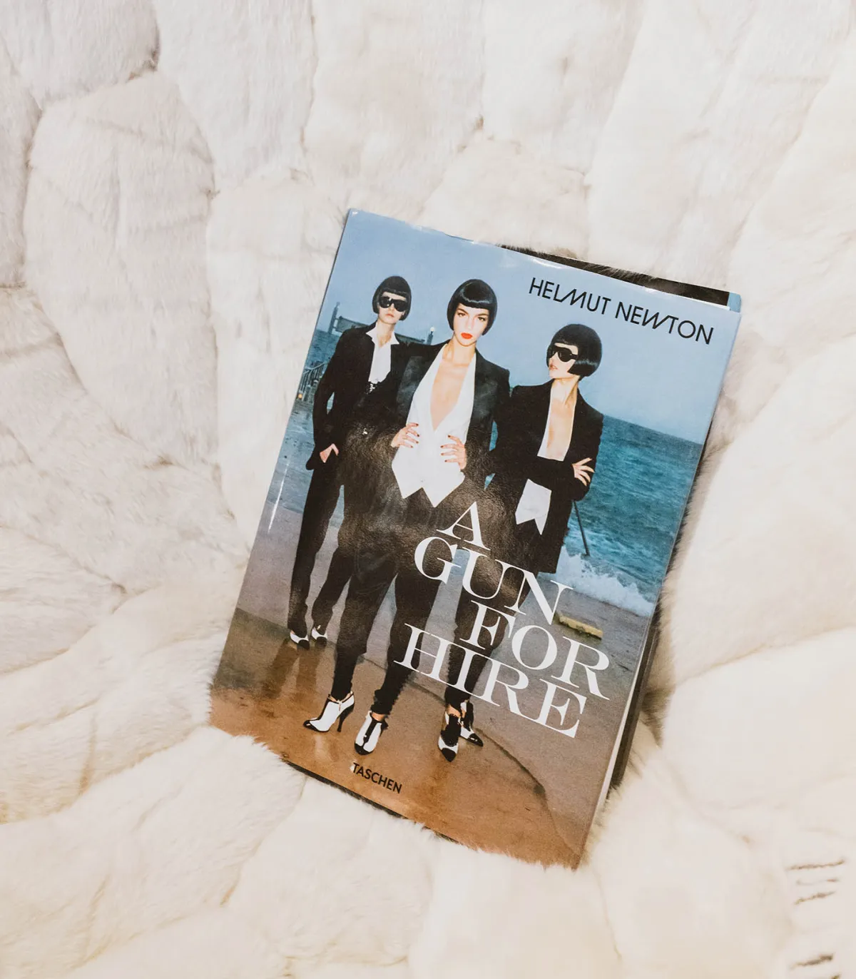 Taschen Livre Helmut Newton "A Gun for Hire"* Beaux Livres