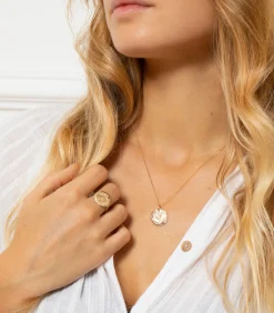 Pascale Monvoisin Médaille Initiale N°4 or*Femme Pendentifs