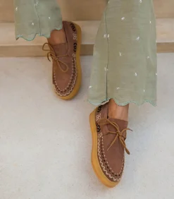 laidback london Mocassins Komo Camel Suede & White Crochet*Femme Mocassins