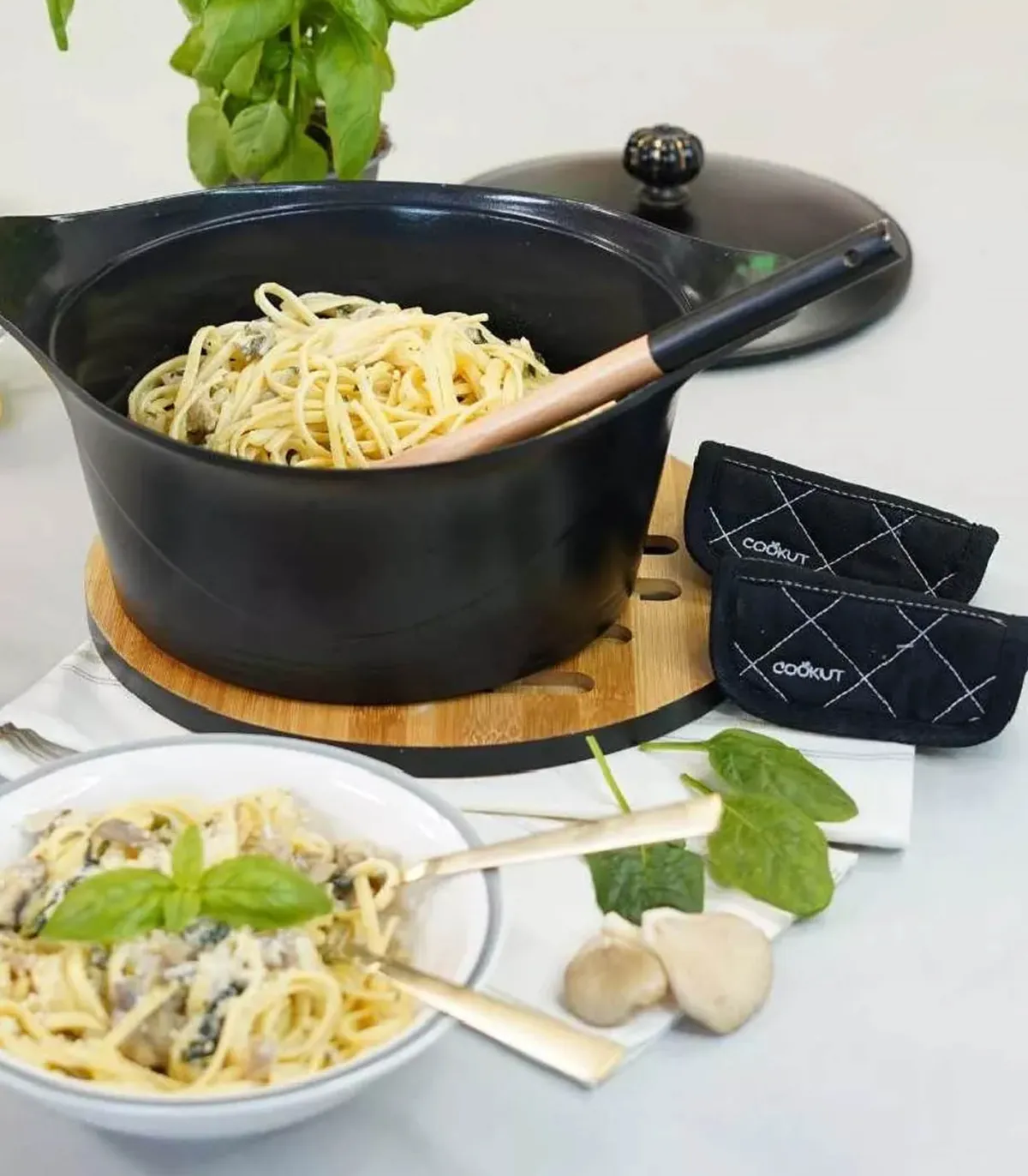 Cookut Paire de maniques de l'Incroyable Cocotte Graphite* Linge De Cuisine