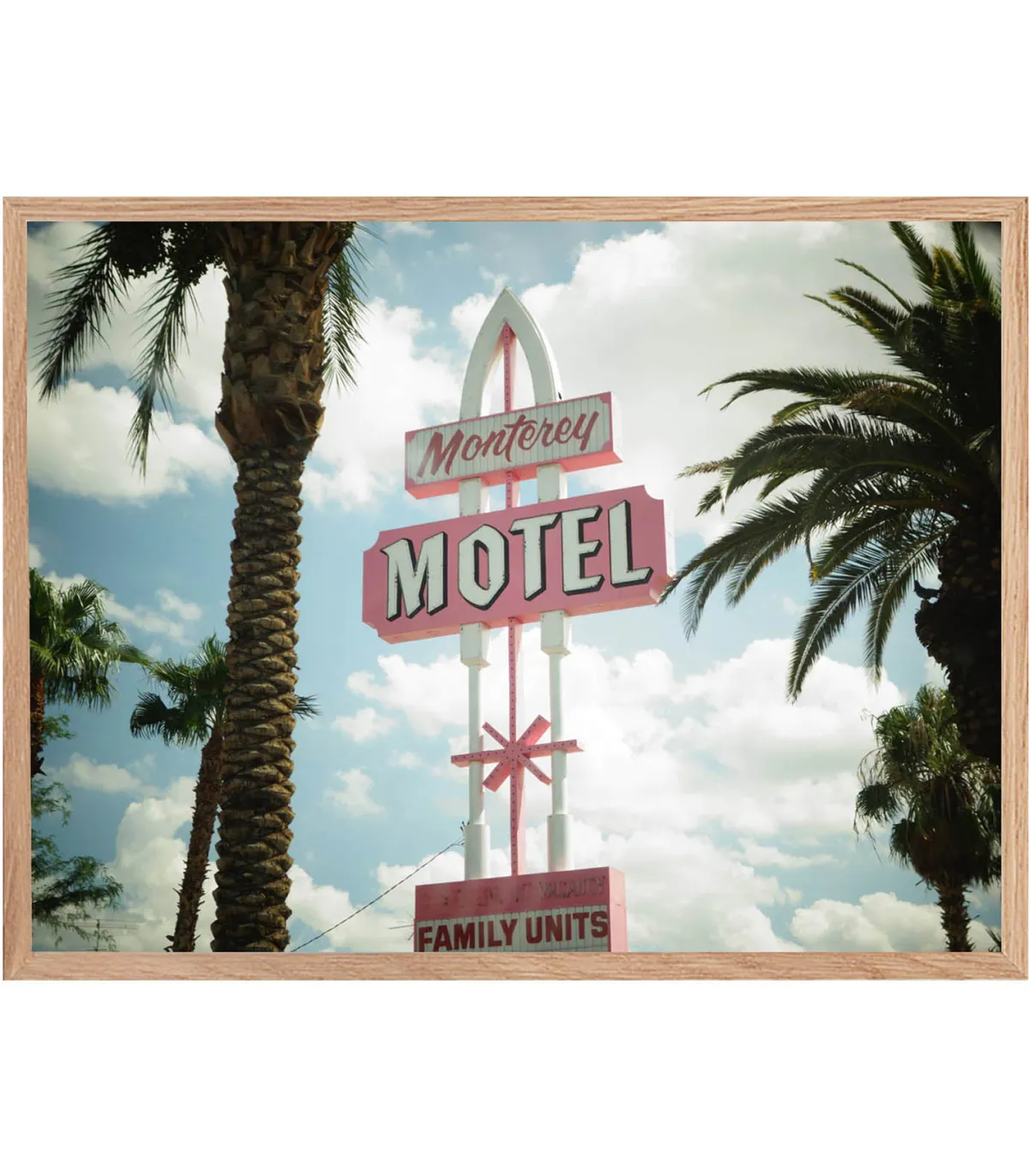 Lola James Harper Tableau avec cadre "Motel" 60x80cm* Affiches & Tableaux