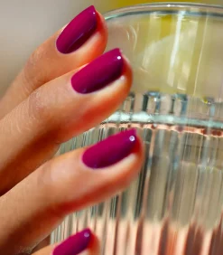 Manucurist Vernis semi-permanent Green Flash Violeta*Femme Vernis À Ongles